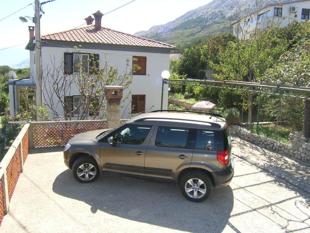 Apartments Jadranka With Magnificent Views Of The Sea - Baska Exteriör bild